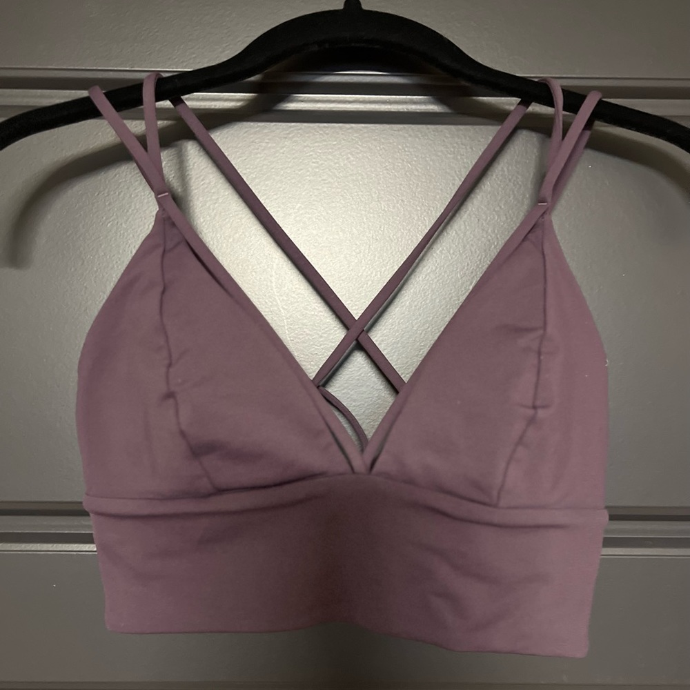 GENTLY WORN: Lululemon Stappy Bra